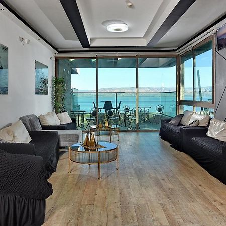 Nofim Suites Tiberias Exteriör bild