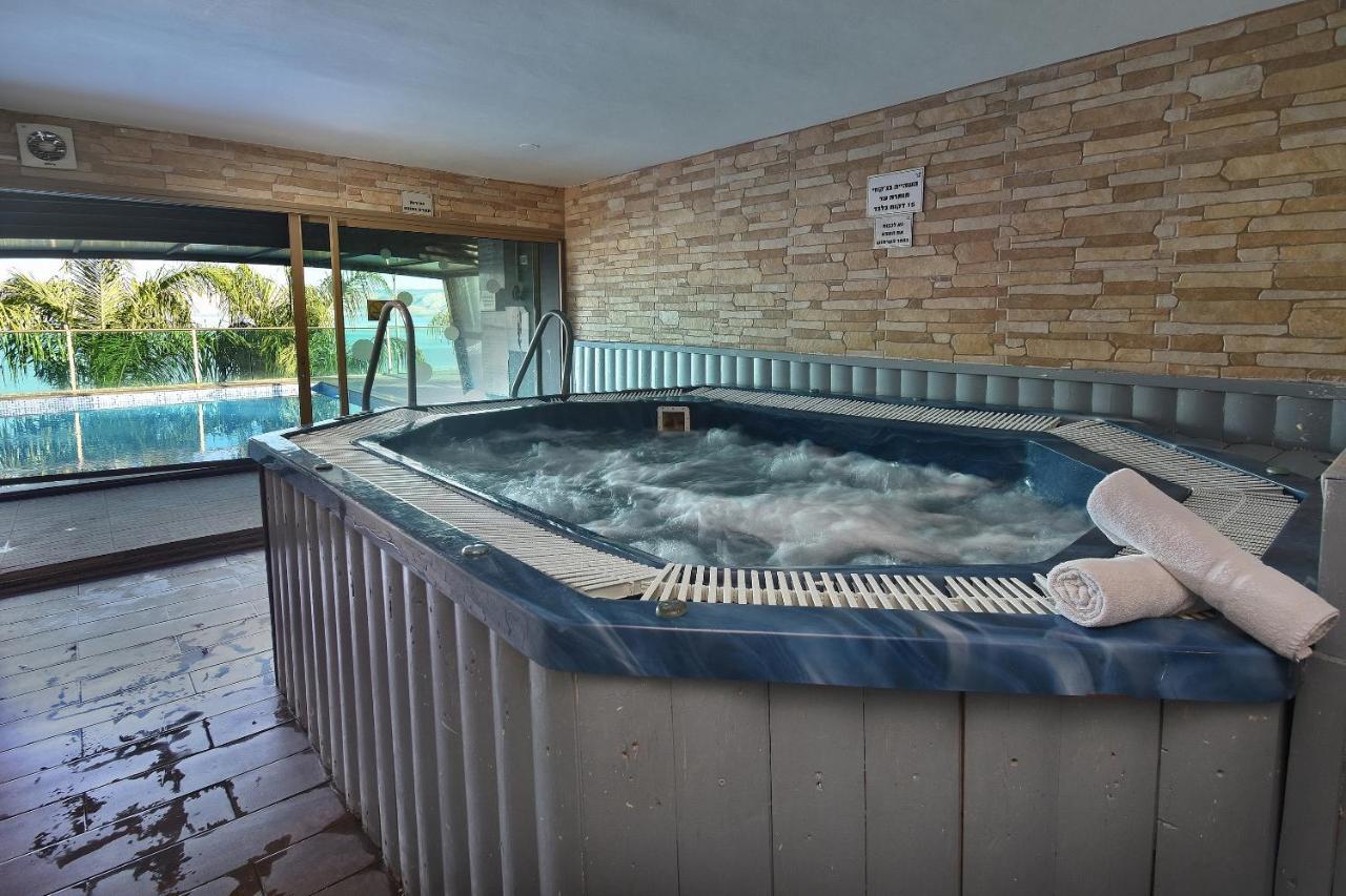 Nofim Suites Tiberias Exteriör bild