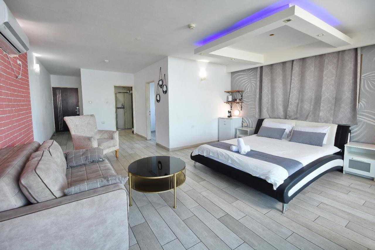 Nofim Suites Tiberias Exteriör bild