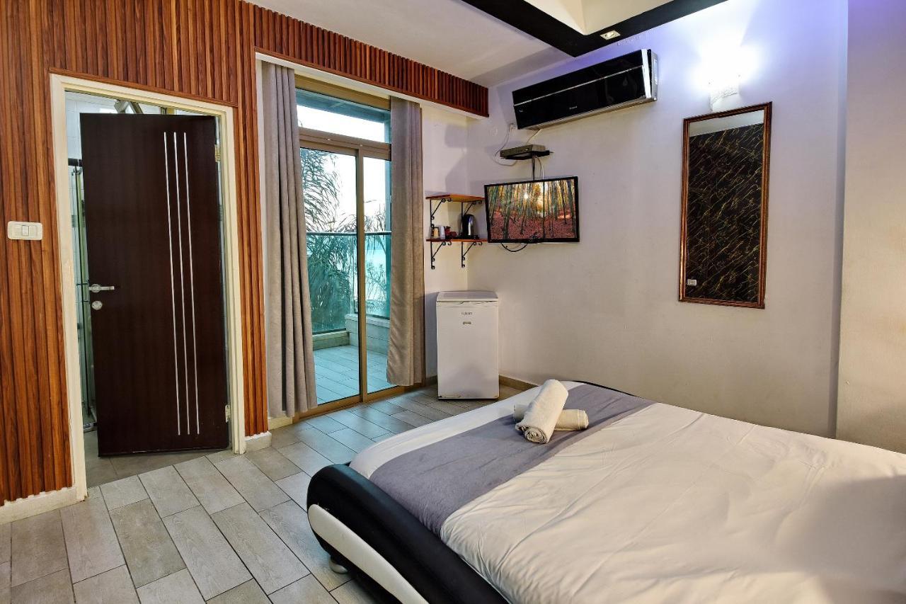 Nofim Suites Tiberias Exteriör bild