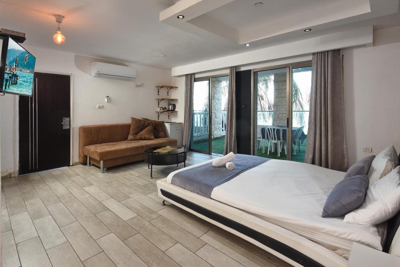 Nofim Suites Tiberias Exteriör bild
