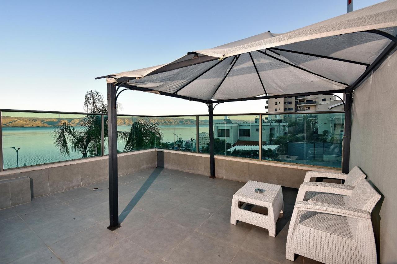 Nofim Suites Tiberias Exteriör bild